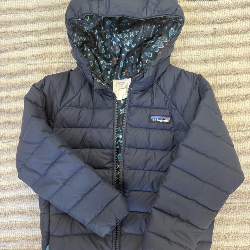 Patagonia Toddler Reversible Down Sweater™ Hoody, size 5T